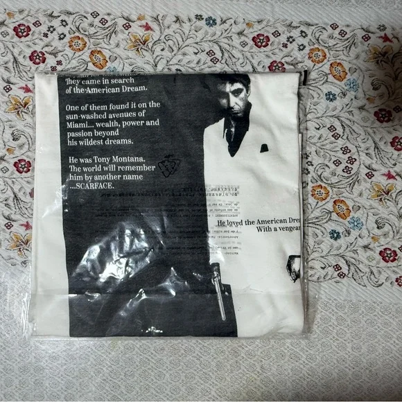 新品未開封 Kith For Scarface Movie Poster KITH x Scarface Film Poster Tシャツ | ブラック | FARFETCH JP